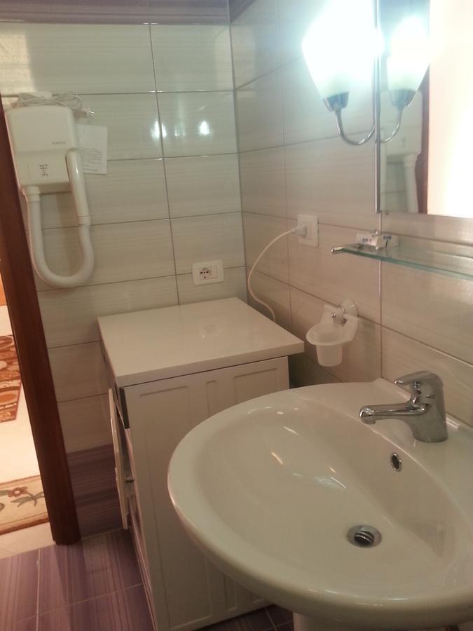 Christos Apartments Sarande Ngoại thất bức ảnh